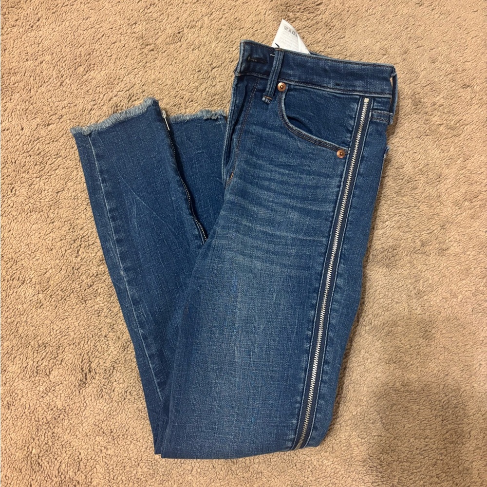 Abercrombie & Fitch Blue Cropped Jeans with Zipper